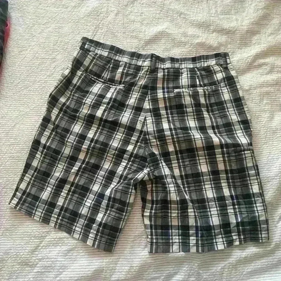 Blue, black and white plaid men’s shorts size medium/large - Picture 2 of 2